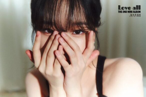 조유리 (JO YURI) – ‘TAXI’ şarkısıyla geri dönüş yaptı!
